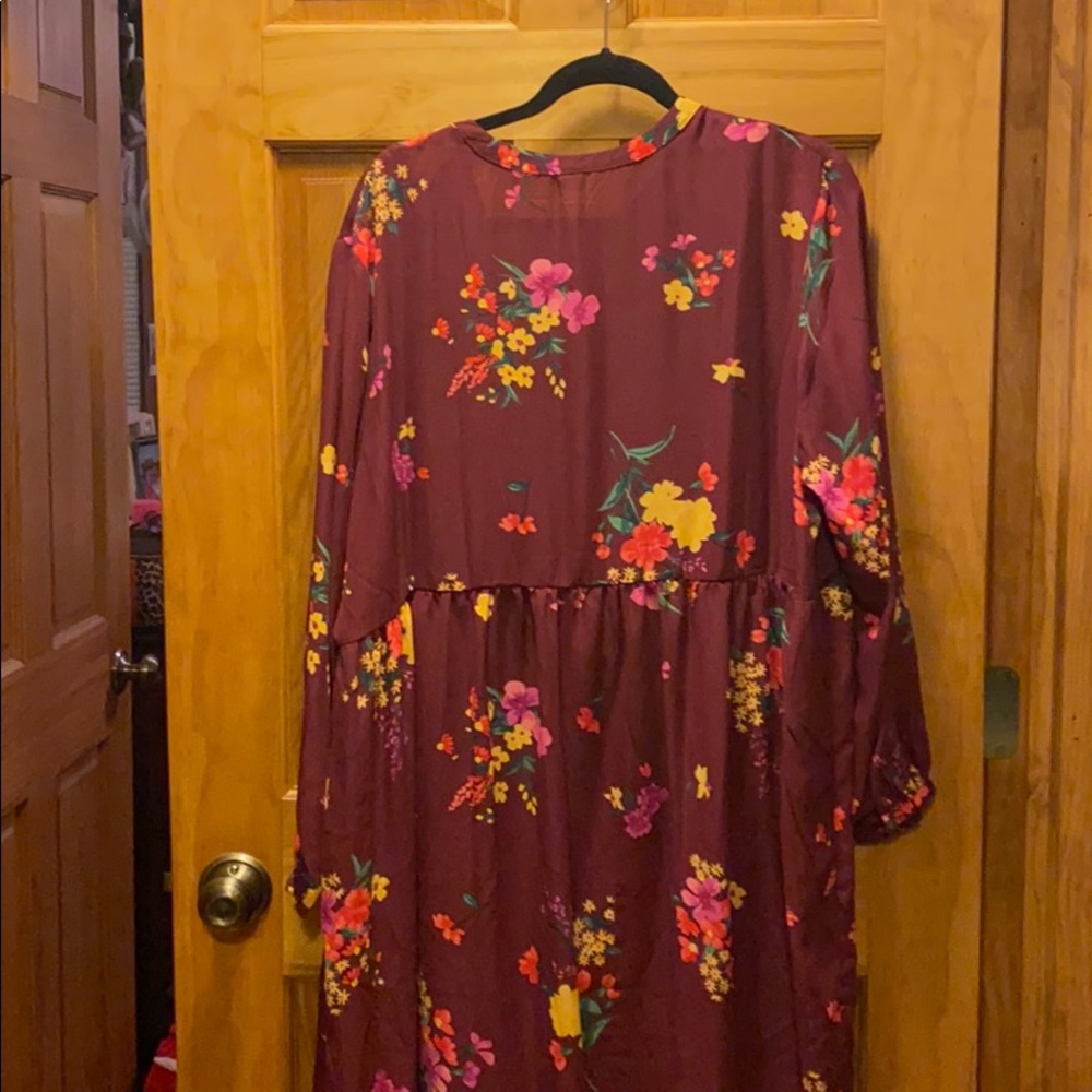 Old Navy Floral-Print Georgette Swing Dress, Maroon - Picture 7 of 9